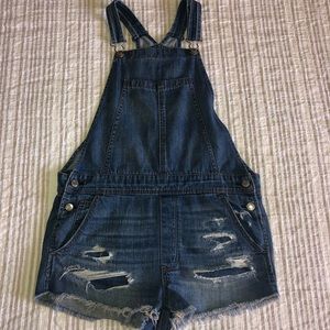 American Eagle Overall shorts